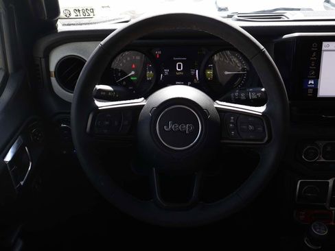Used 2025 Jeep Wrangler Unlimited Sport S 4xe AWD/4WD image 13