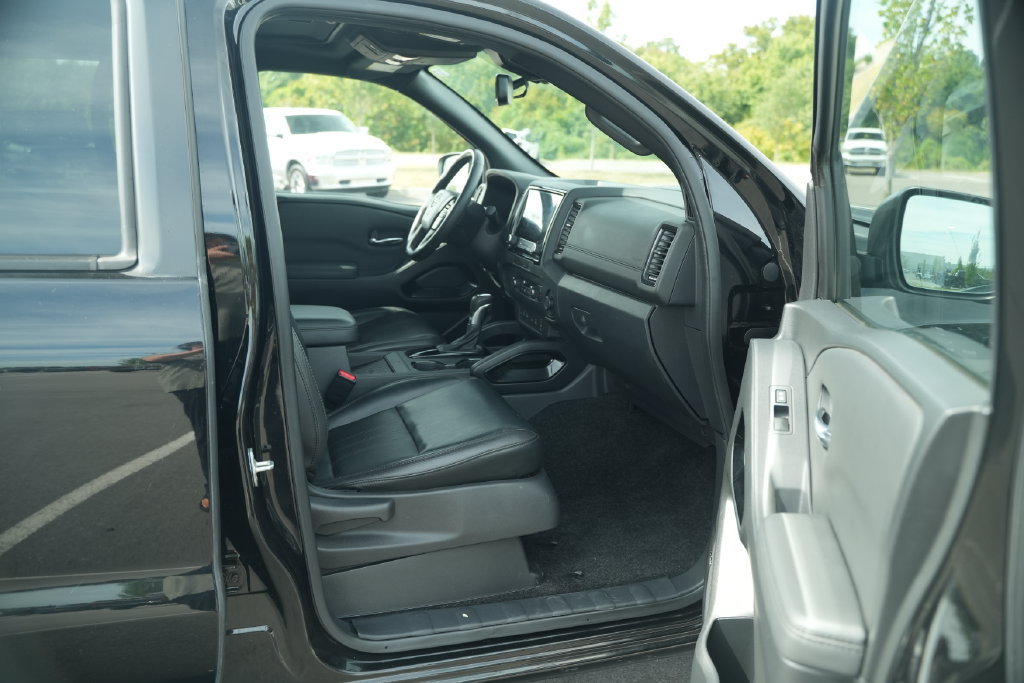 Used 2022 Nissan Frontier Pro-X w/ Pro-X Premium Package RWD image 19