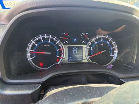 Used 2016 Toyota 4Runner 4WD image 7