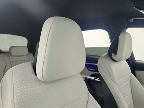 Used 2025 Mercedes-Benz GLC 350e 4MATIC w/ AMG Line image 24