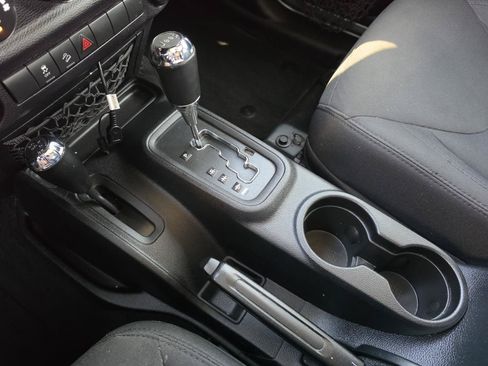 Used 2014 Jeep Wrangler Unlimited Sport w/ Quick Order Package 24S AWD/4WD image 25