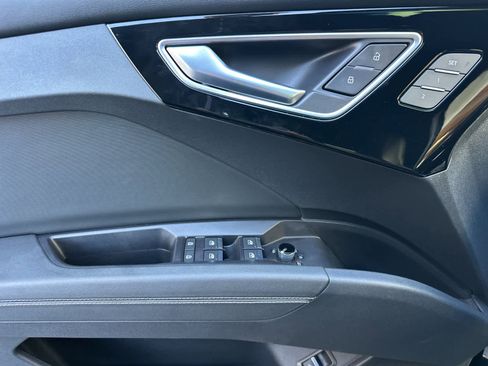 Used 2023 Audi Q4 e-tron Premium Plus w/ Premium Plus image 12