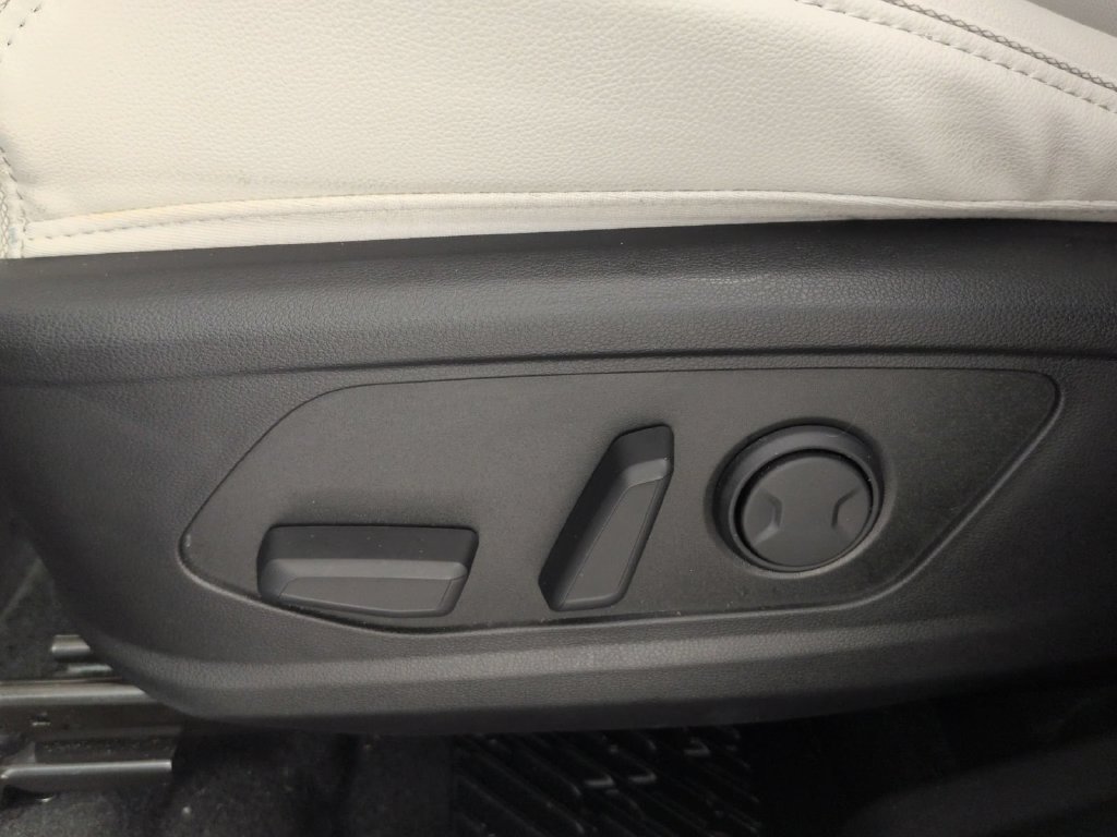 Used 2024 Hyundai Tucson Limited FWD image 27