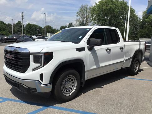 Used 2022 GMC Sierra 1500 Pro w/ Convenience Package RWD image 12