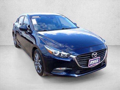 Used 2018 MAZDA MAZDA3 Touring FWD image 6