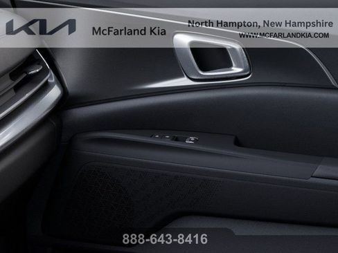 New 2026 Kia Carnival SX w/ SX Dark Edition Package FWD image 25