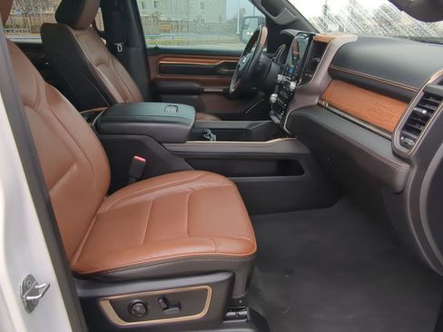 Used 2020 RAM 1500 Limited image 31