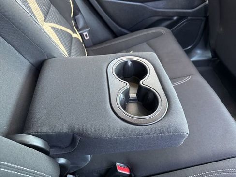 Used 2023 GMC Terrain SLE w/ Driver Convenience Package image 23