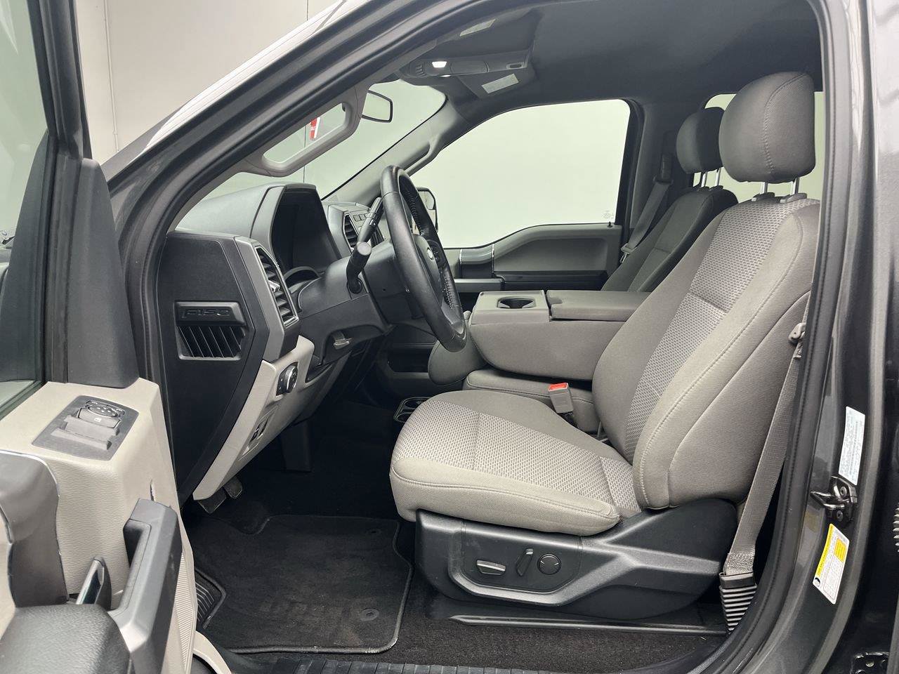 Used 2019 Ford F150 XLT w/ Equipment Group 302A Luxury AWD/4WD image 3