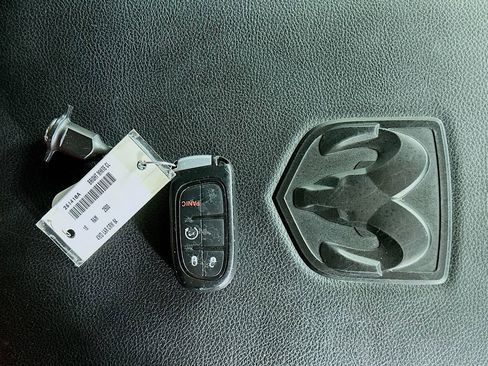 Used 2018 RAM 2500 Laramie w/ Snow Chief Group image 36