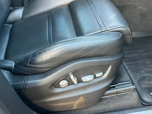 Used 2020 Porsche Cayenne S image 17