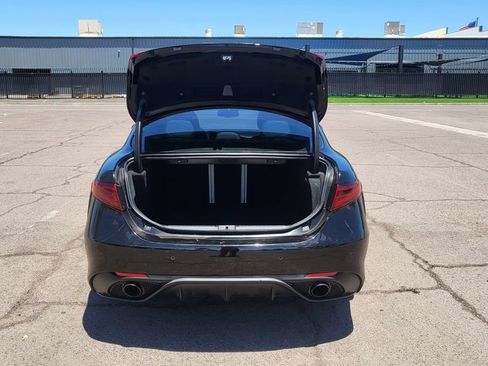 Used 2019 Alfa Romeo Giulia AWD w/ Quick Order Package 22J Sport image 12