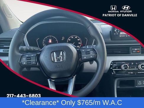 New 2025 Honda Pilot Touring image 17