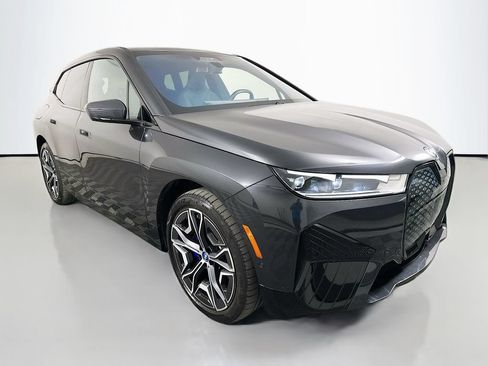 Used 2024 BMW iX xDrive50 w/ Sport Package AWD/4WD image 3