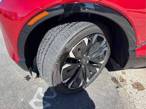 Used 2025 Chevrolet Blazer EV RS image 32