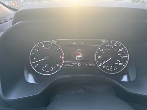 Used 2023 Nissan Rogue SV image 11