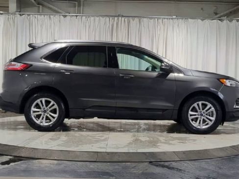 Used 2020 Ford Edge SEL image 11
