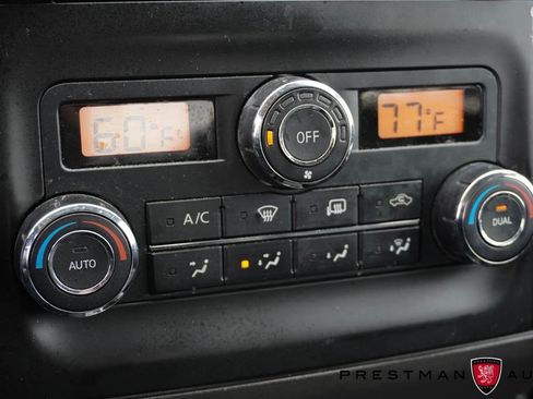 Used 2021 Nissan Frontier PRO-4X w/ Pro-4x Utility Package image 40