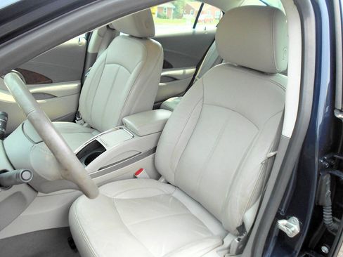 Used 2010 Buick LaCrosse CXL FWD image 10