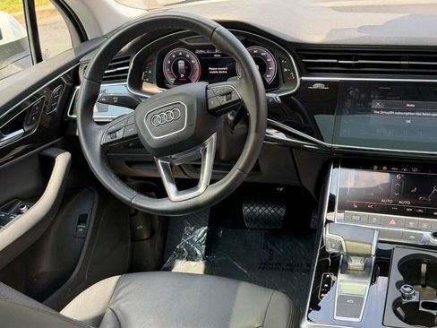Used 2022 Audi Q7 3.0T Premium AWD/4WD image 12