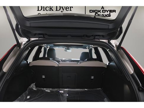 New 2026 Volvo XC60 B5 Plus w/ Protection Package Premier image 18