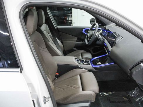 Used 2025 BMW X3 xDrive30i image 18