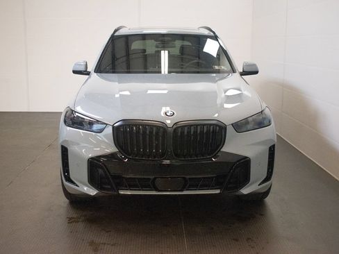Used 2026 BMW X5 xDrive40i w/ M Sport Package AWD/4WD image 2