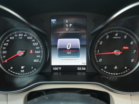 Used 2019 Mercedes-Benz GLC 300 image 13