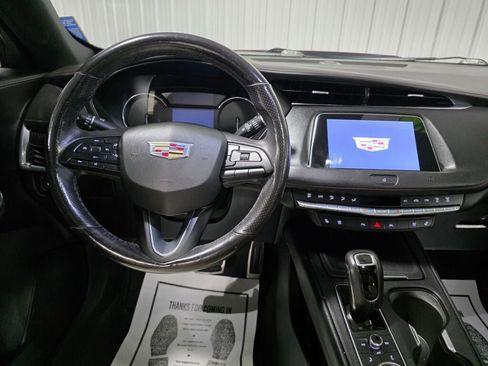Used 2019 Cadillac XT4 Sport AWD/4WD image 8