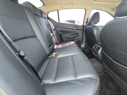 Used 2023 Nissan Altima 2.5 SL image 9