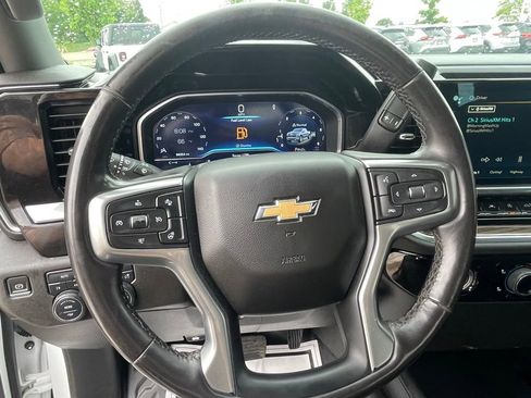 Used 2023 Chevrolet Silverado 1500 LT AWD/4WD image 13