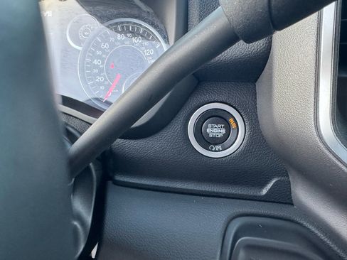 Used 2024 RAM 3500 Big Horn image 27