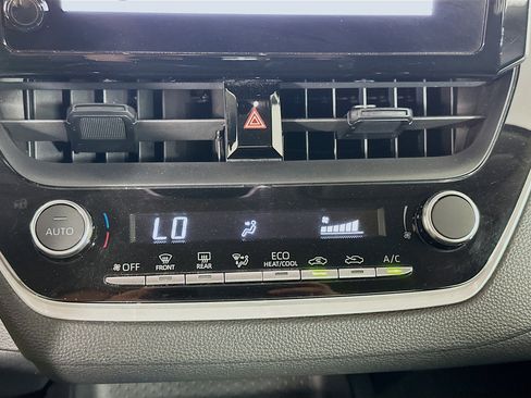 Used 2024 Toyota Corolla LE image 23