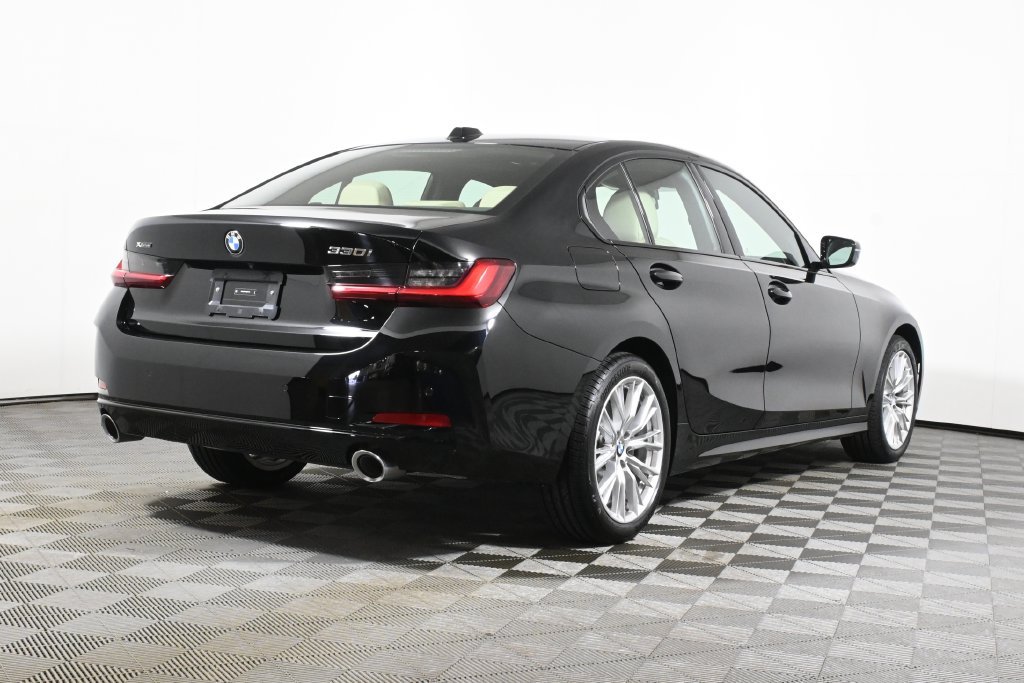 Certified 2023 BMW 330i xDrive Sedan w/ Driving Assistance Package AWD/4WD image 7
