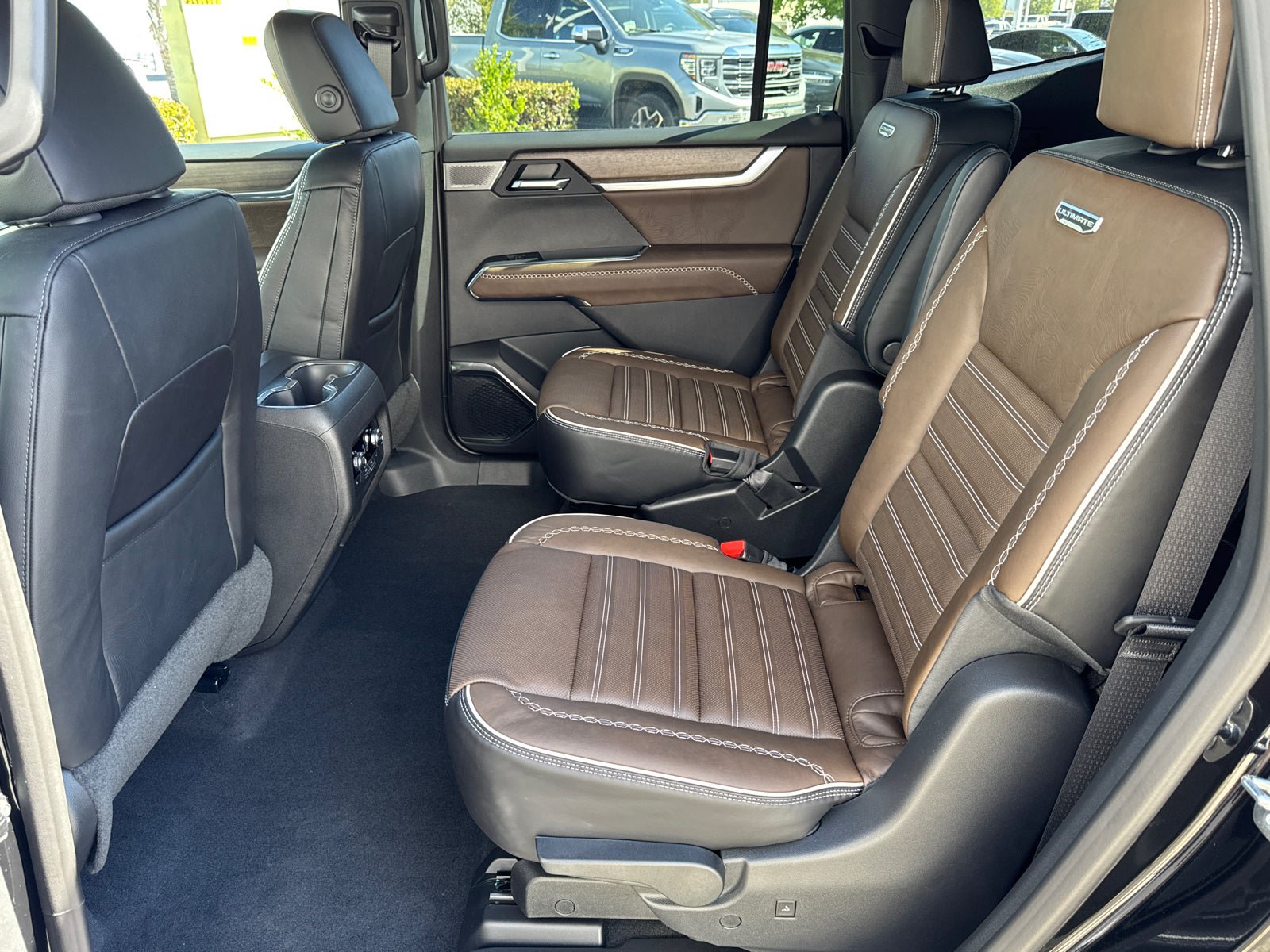 Used 2026 GMC Acadia Denali Ultimate w/ LPO, Illumination Package AWD/4WD image 21