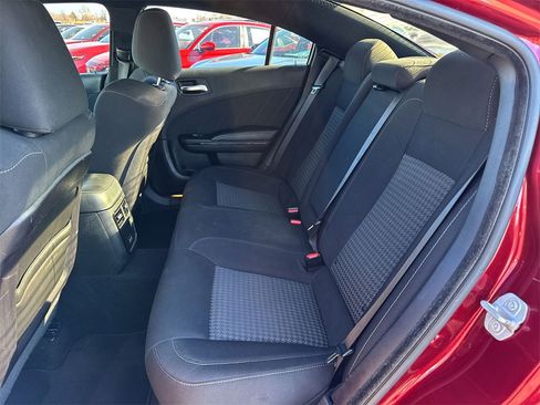 Used 2019 Dodge Charger R/T w/ Blacktop Package image 21