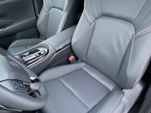 New 2026 Toyota Crown Signia AWD/4WD image 21