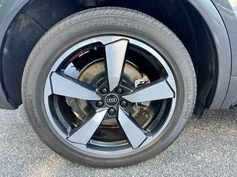 Certified 2023 Audi Q5 2.0T Premium Plus w/ Premium Plus Package AWD/4WD image 18