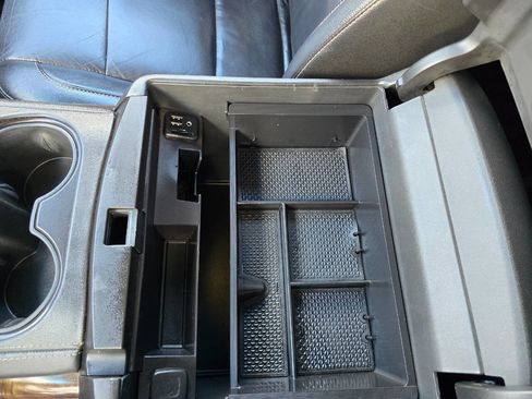 Used 2015 Chevrolet Tahoe LT image 23