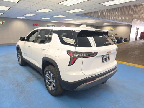 Certified 2026 Chevrolet Equinox LT FWD image 10