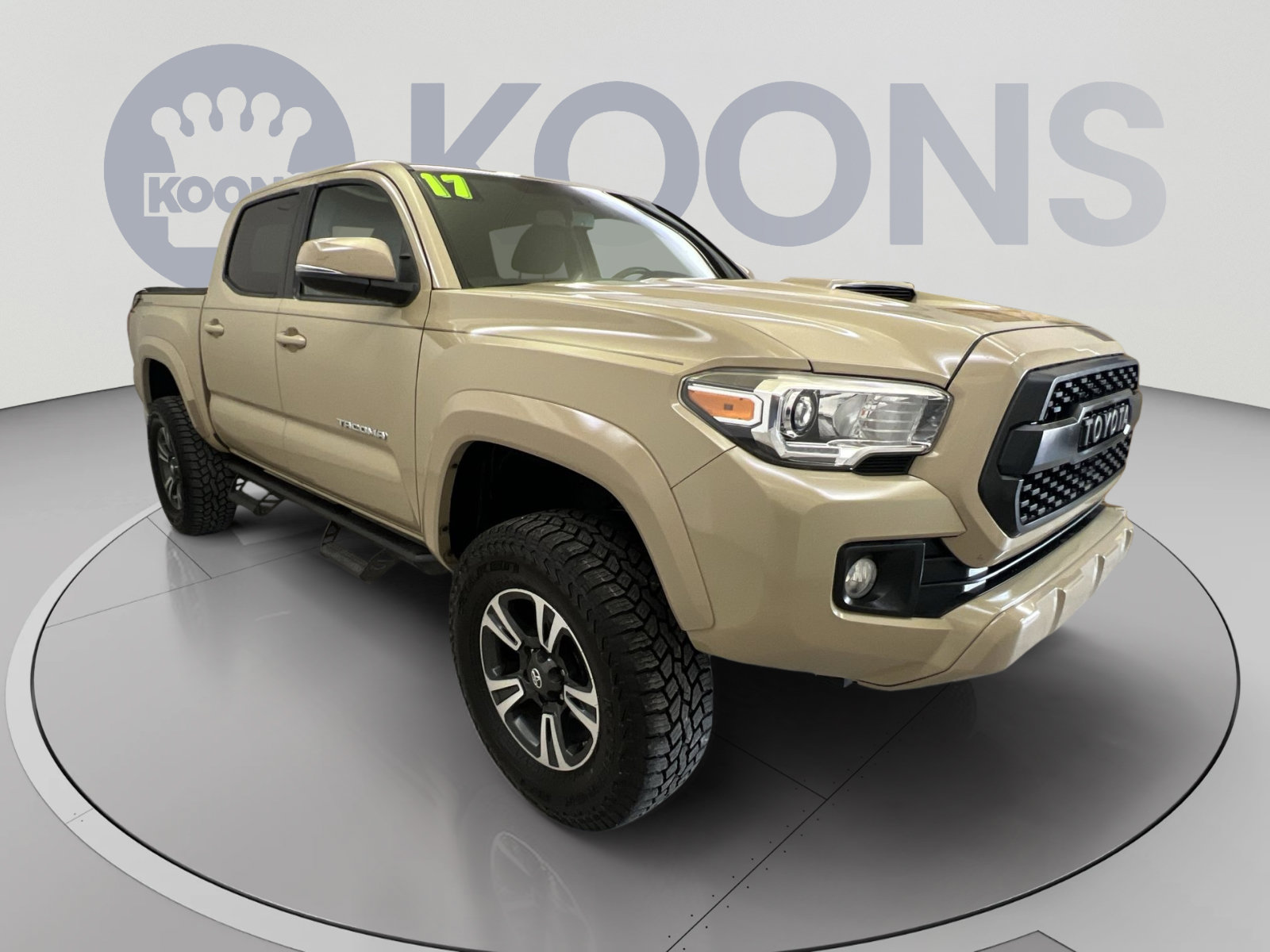 Used 2017 Toyota Tacoma TRD Sport w/ Premium & Technology Package RWD image 2
