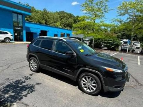 Used 2018 Jeep Cherokee Limited AWD/4WD image 4