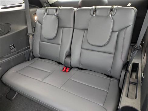 New 2026 Ford Explorer Active w/ Active Comfort Package AWD/4WD image 18