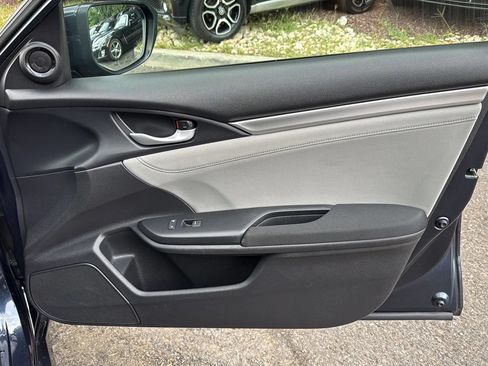 Used 2020 Honda Civic EX image 19