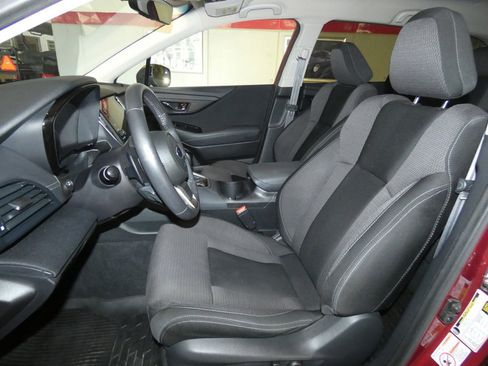 Used 2020 Subaru Outback Premium image 9