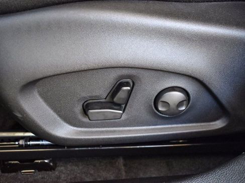 New 2026 Jeep Compass Trailhawk w/ Sun, Sound & Navigation Group image 16