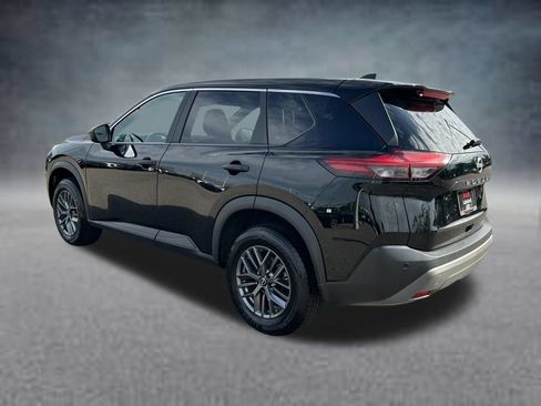 Used 2023 Nissan Rogue S FWD image 3