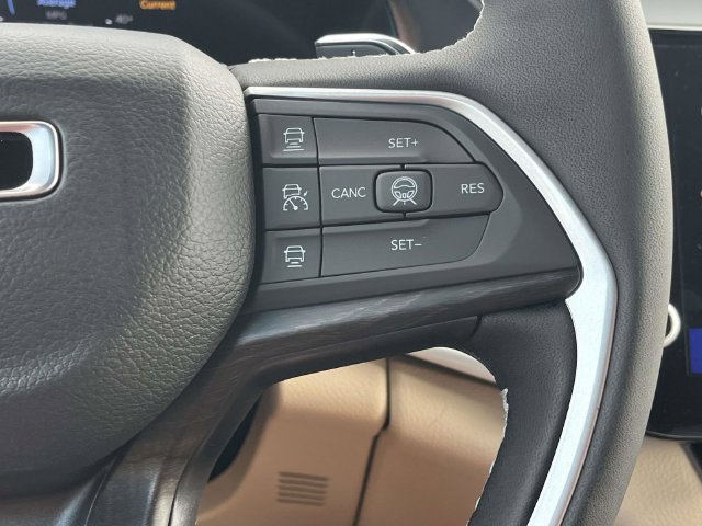 New 2026 Jeep Grand Cherokee Limited w/ Limited Altitude Package RWD image 21