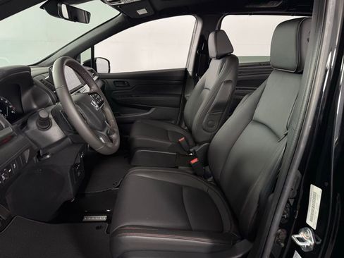 Used 2025 Honda Odyssey Sport-L image 10