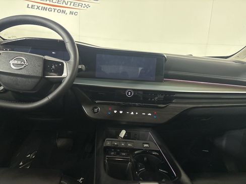 Used 2025 Nissan Murano SL image 21